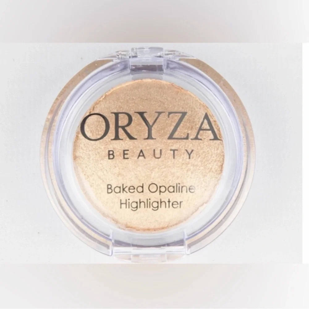 3/$15 🌸 ORYZA Beauty Baked Opaline Highlighter - Radiant Gold - Picture 1 of 6